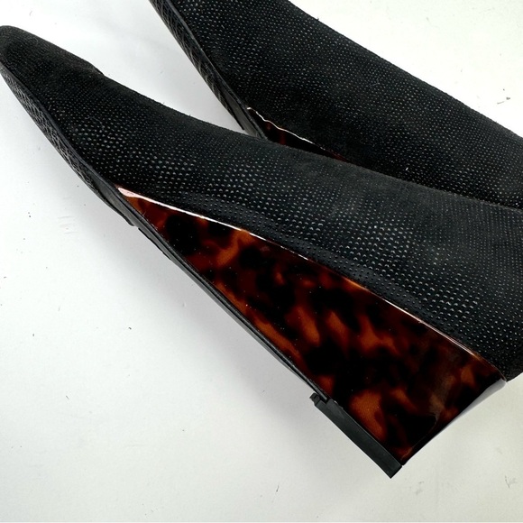 Stuart Weitzman black textured pointed toe wedges tortoise shell heel 8.5 - Picture 8 of 11